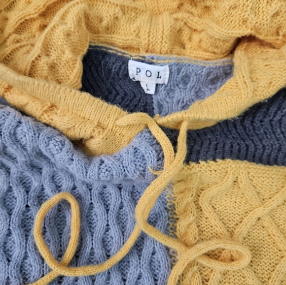 POL Colorblock Mixed Cable Knit Hoodie Sweater - Picture 3 of 7